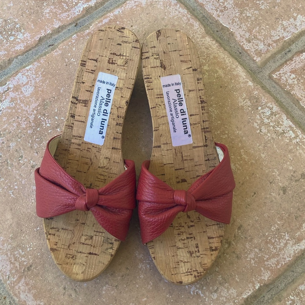 Gently used Italian wedge open toe cork sandals size 39 euro brick red